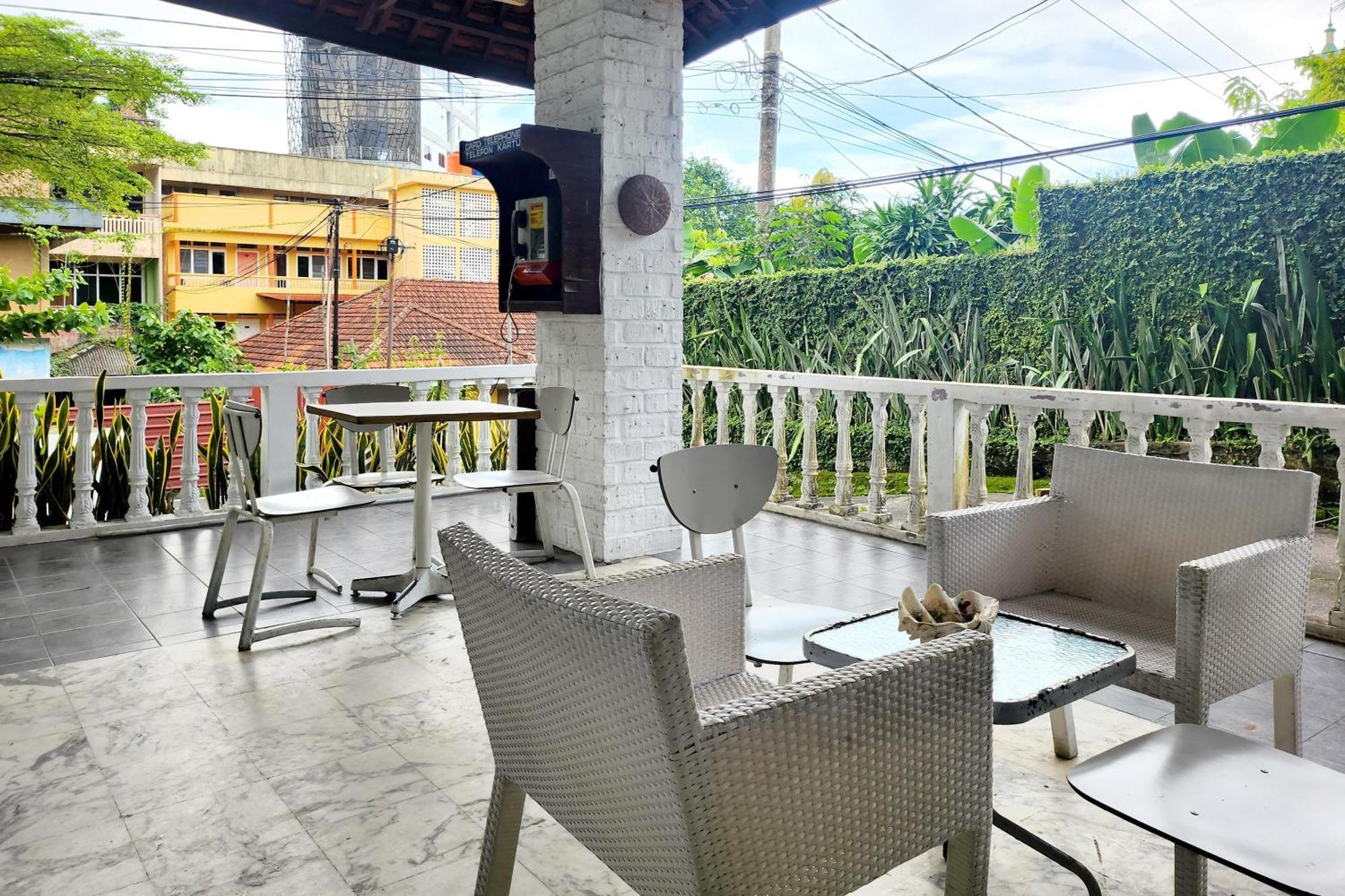 Reddoorz Near Pelabuhan Sri Bintan Pura Tanjungpinang Exterior photo